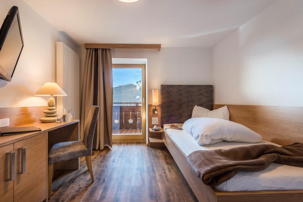 Hotel Alpenfrieden Maranza Εξωτερικό φωτογραφία