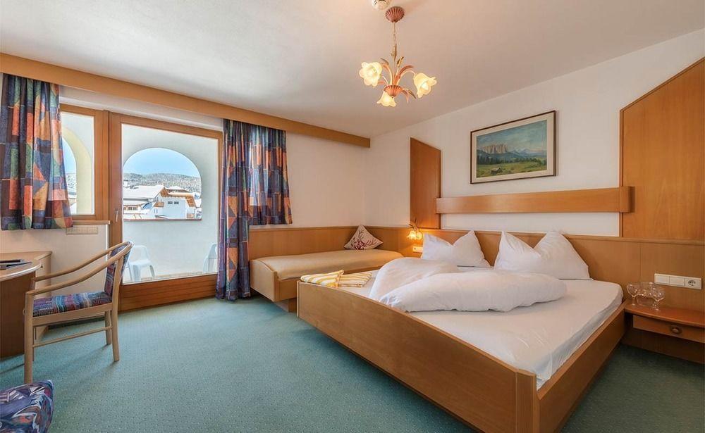Hotel Alpenfrieden Maranza Εξωτερικό φωτογραφία